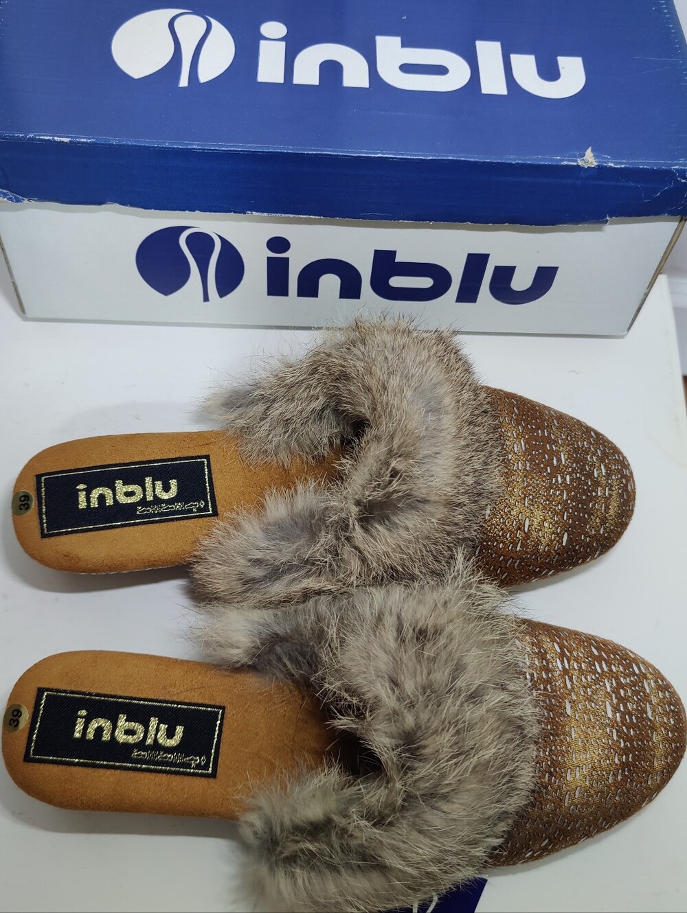 NEW Inblu Women’s Faux Fur Trim Slip-On Slippers Gold Metallic Size EU 39/US 8